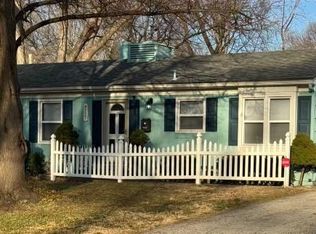 8227 Madison Ave, Kansas City, MO 64114