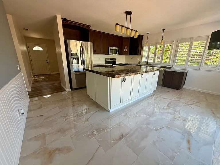 4937 Avenida De Angelina — Photo 9
