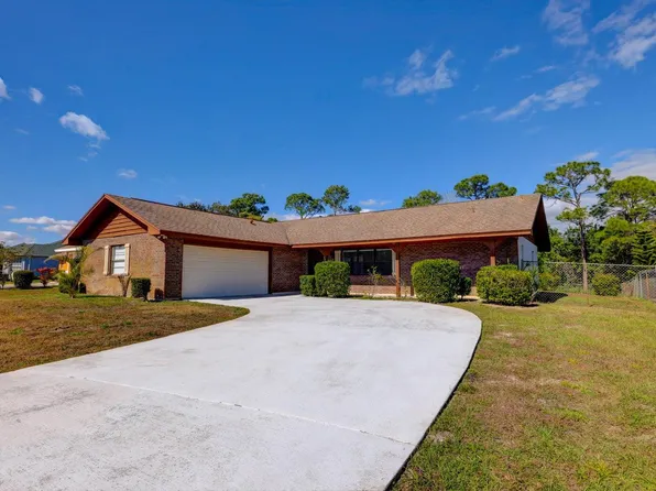 543 SE Greenway Ter, Port Saint Lucie, FL 34983