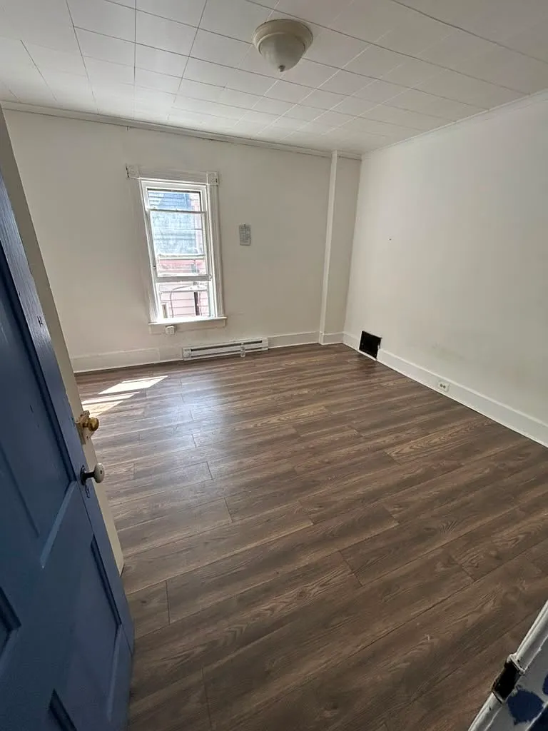 1 bed, 740 sqft, $950 — Photo 4