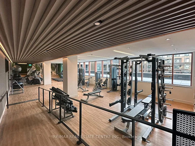 7950 Bathurst St #416 — Photo 42