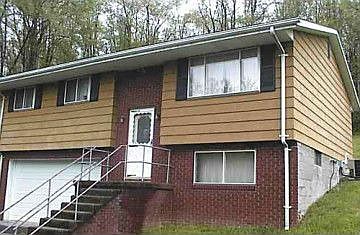 1st image of 221 Violet St