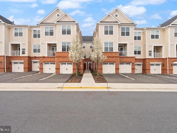 23235 Milltown Knoll Sq Unit 110, Ashburn, VA 20148