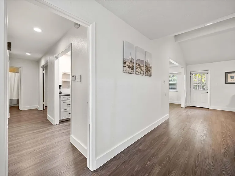 22419 Deville Dr — Photo 17