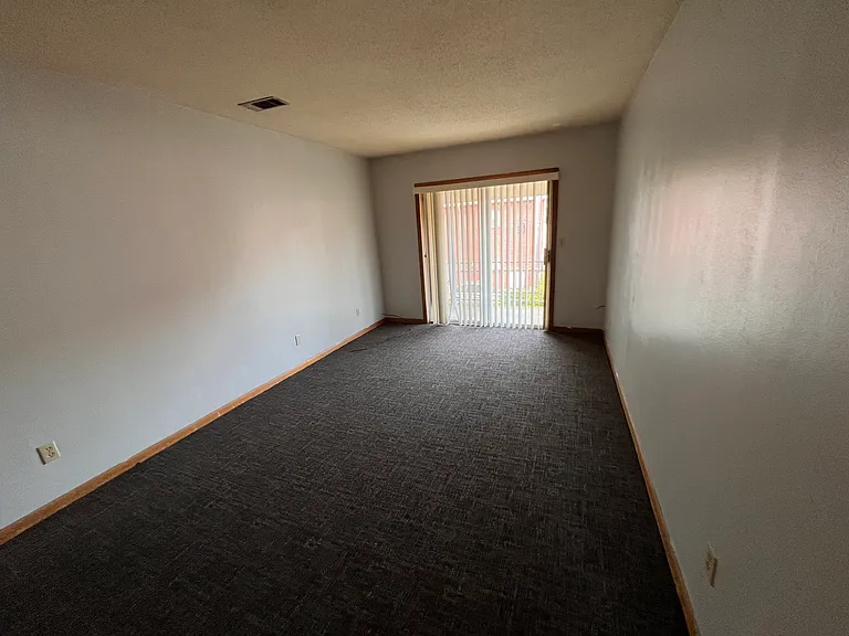 18 Tunnel Blvd — Photo 17