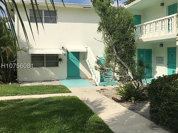 2nd image of 221 SE 3rd Ave APT 7