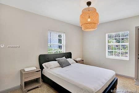 5th image of 30 NW 45th St Unit 30