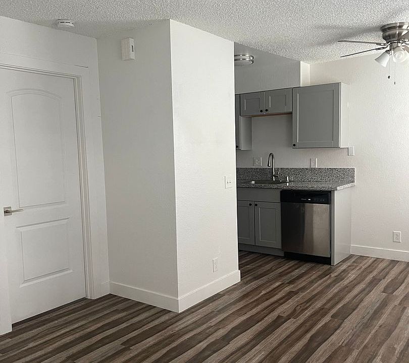 1st image of 248 Boulder Creek Dr #6