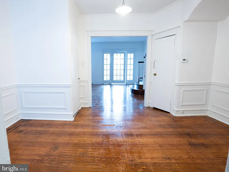 5453 W Montgomery Ave — Photo 9