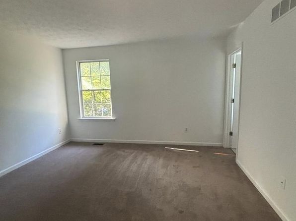 203 Timber Ln