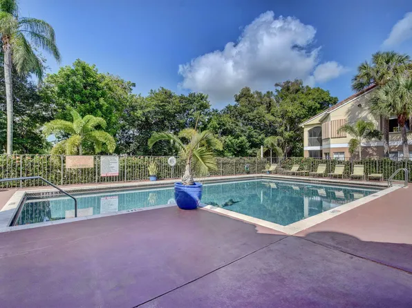 815 W Boynton Beach Boulevard #2-103, Boynton Beach, FL 33426