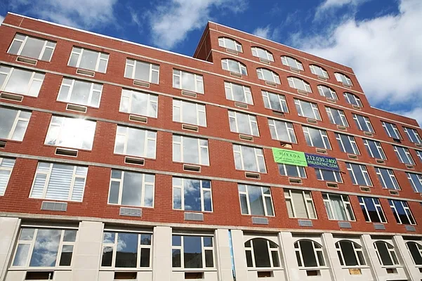 Sold by Avenue Sotheby's International Realty | media 1