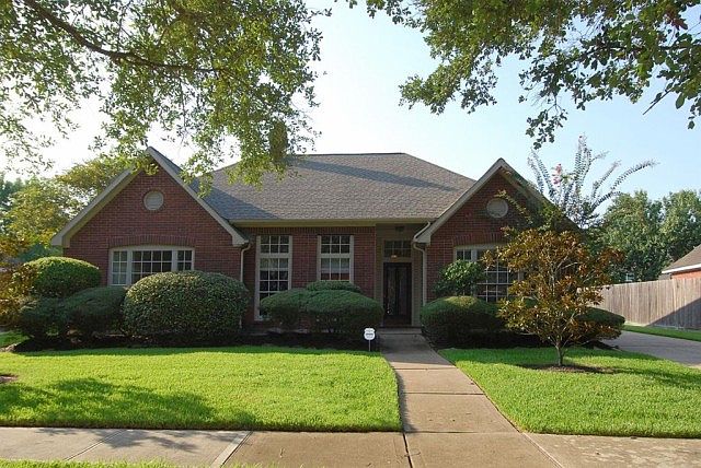 1st image of 16822 Willow Bend Ct