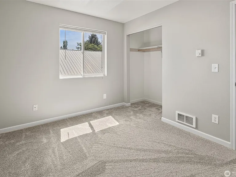 502 E River Ave #B — Photo 21