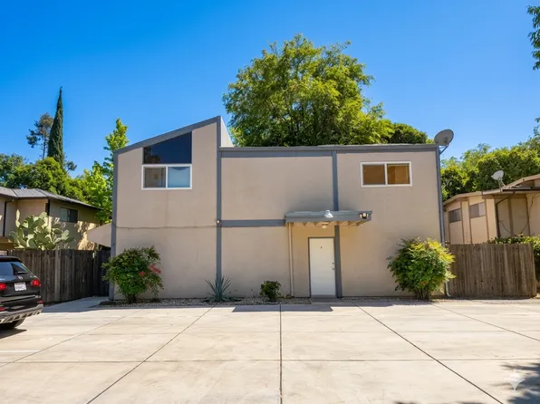 1402 Drake Dr #A, Davis, CA 95616
