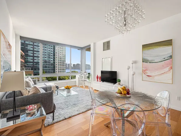 4630 Center Blvd APT 607, Long Island City, NY 11109