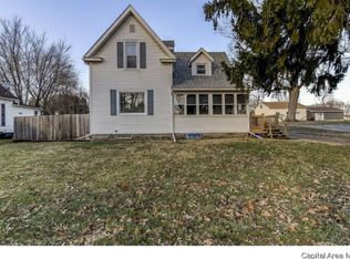 107 W Washington St, Athens, IL 62613