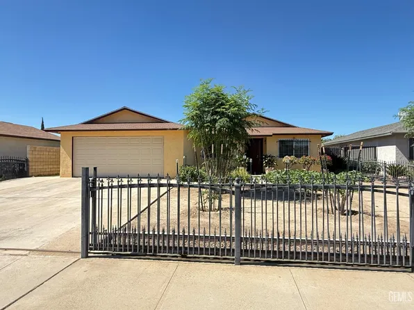 1107 20th Ave, Delano, CA 93215