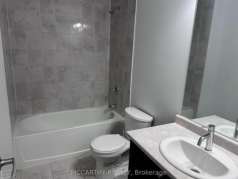 231 Ridley Cres — Photo 7