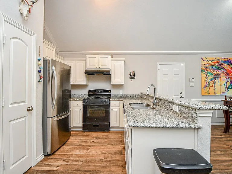 3344 Anita St — Photo 10