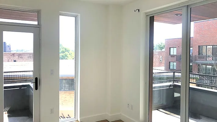 Rented by Nooklyn NYC LLC | media 76