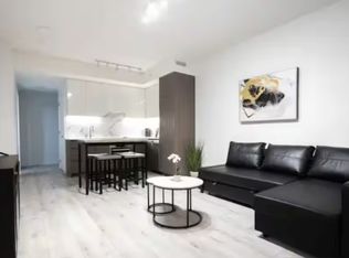 10626 City Pkwy #1810, Surrey, BC