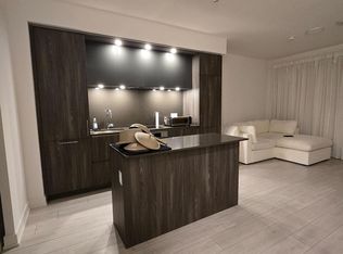 15 Mercer St UNIT 512, Toronto, ON M5V 0T8