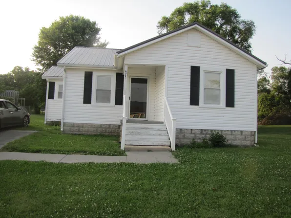 425 Dogwood St, Mt Carmel, TN 37645