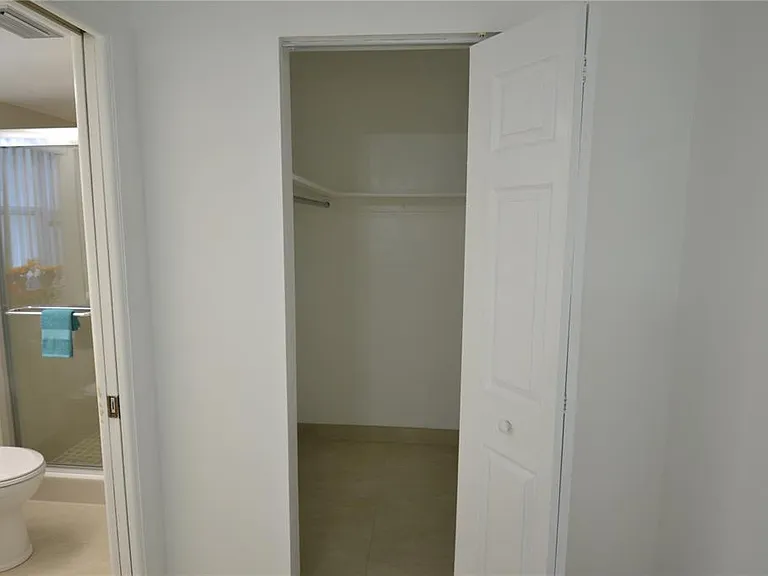2357 White Oak Cir — Photo 18