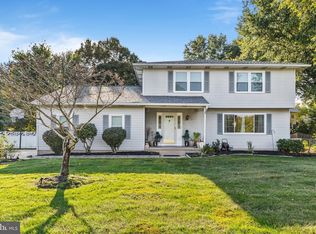 1071 Hughes Dr, Hamilton, NJ 08690