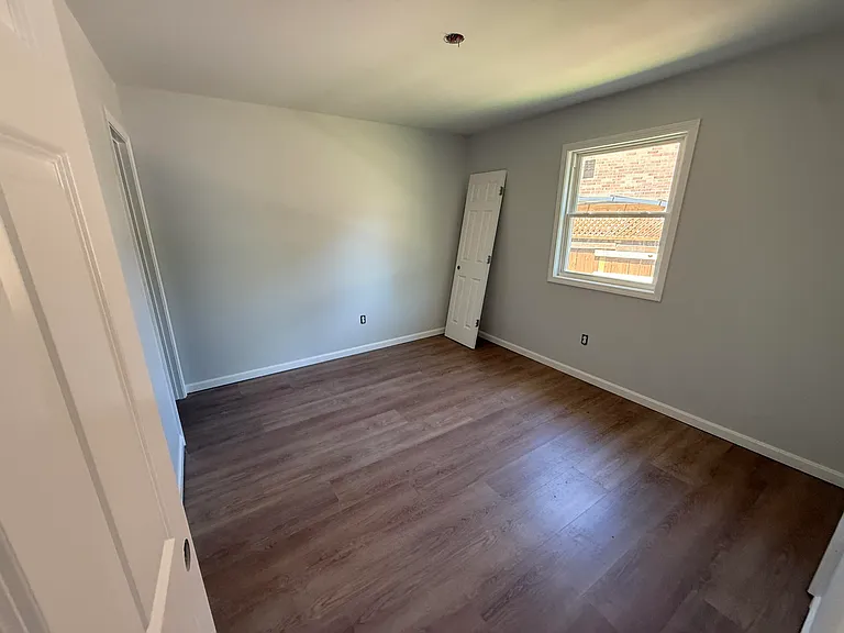 1352 Canonero Dr — Photo 12