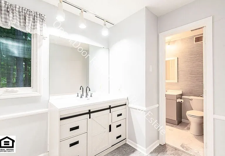9324 Saratoga Rd — Photo 23