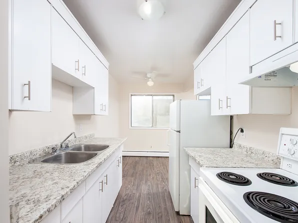 10320 122nd St NW, Edmonton, AB T5N 1M2