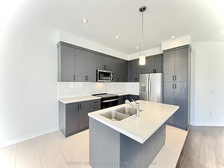 119 Schmeltzer Cres — Photo 5