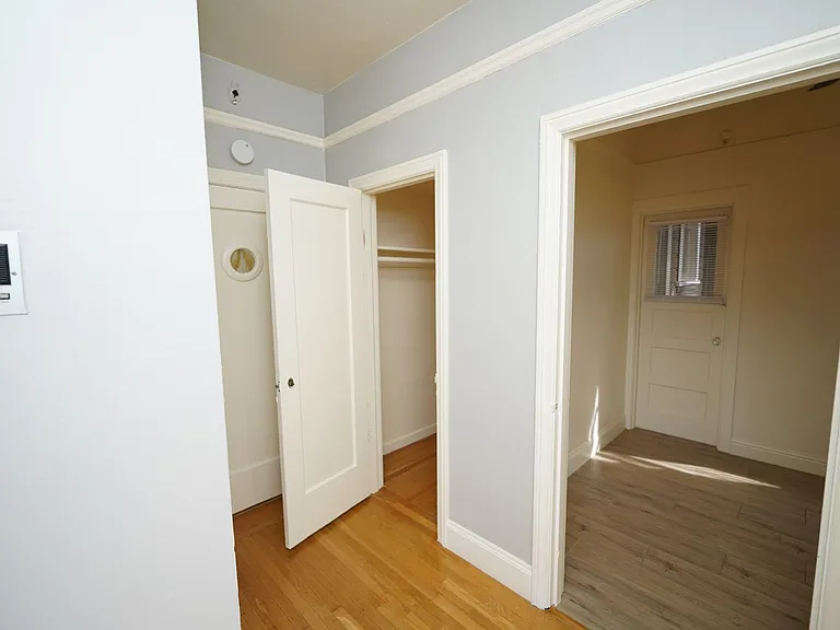 2630 L St — Photo 11