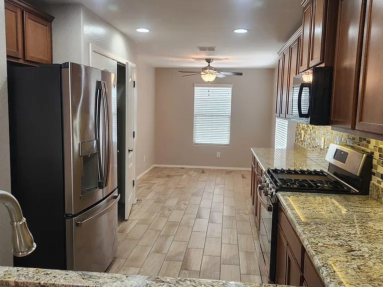 18418 W Getty Dr — Photo 20