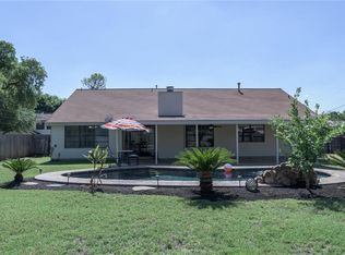 2205 Creekview Dr, Round Rock, TX 78681