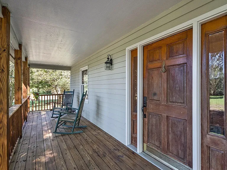 1210 Holly Creek Ln — Photo 14
