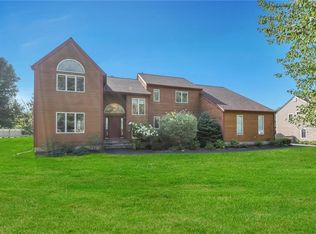 3105 Cedar Rd, Yorktown Heights, NY 10598