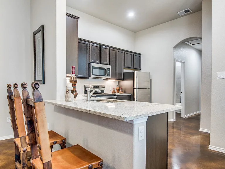 Come live in Knox Ridge! — Photo 8