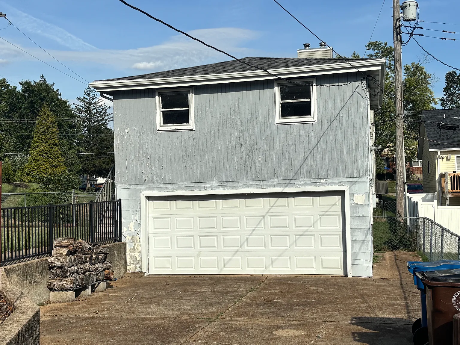 3 bed, 1040 sqft, $2,300 — Photo 2