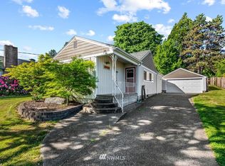 30 Pacific Pl, Longview, WA 98632