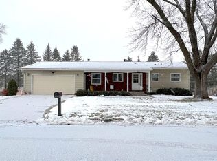 2012 Capital Ln, Albert Lea, MN 56007