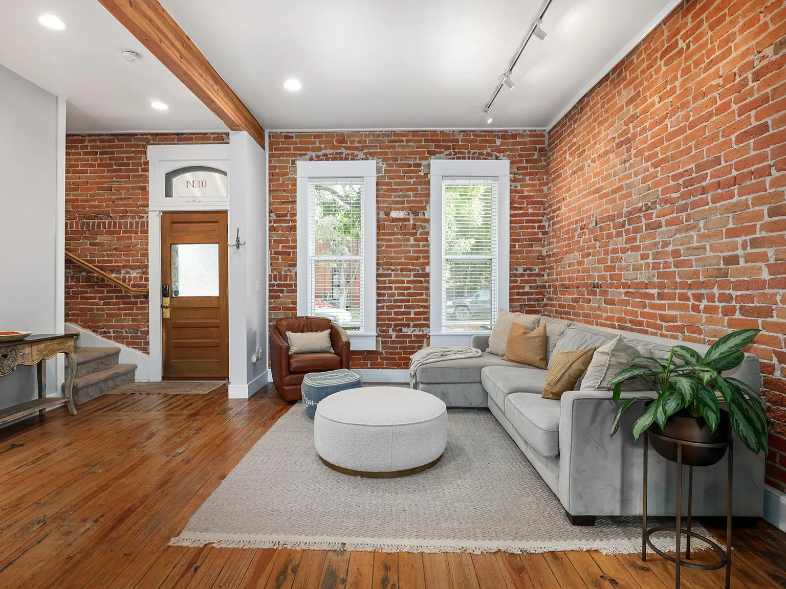 2 bed, 1596 sqft, $3,500 — Photo 4