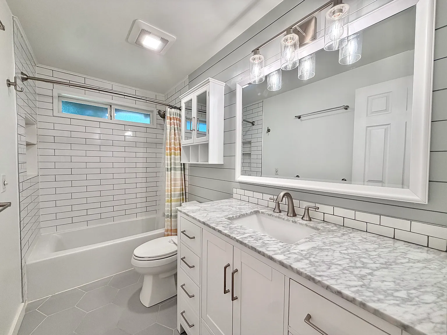 3 bed, 1.5 bath, 1300 sqft, $3,700 — Photo 3