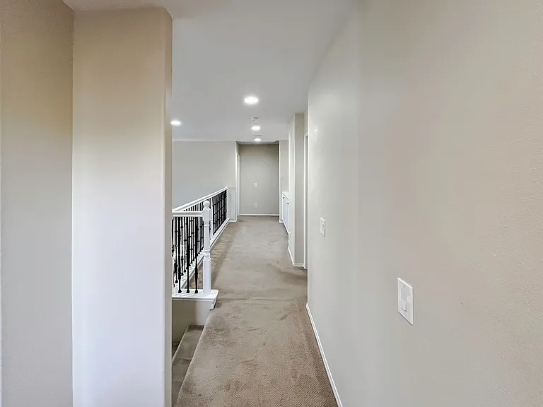 7905 Leway Dr — Photo 37