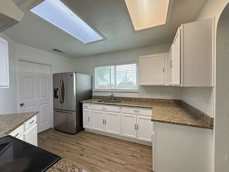 6414 Kensinger Pass — Photo 6
