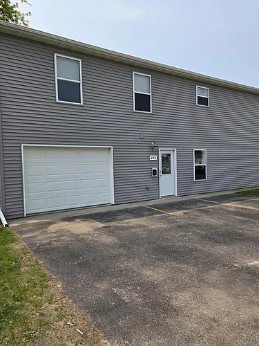 685 Camp St Photo 1