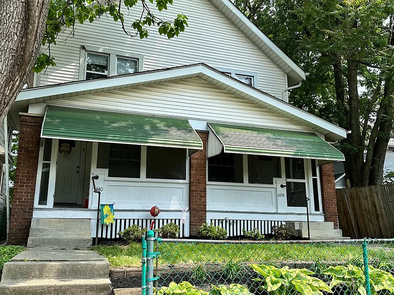 2438 Glenmawr Ave — Photo 13