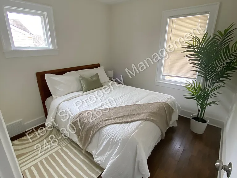 8527 Leroy St — Photo 7